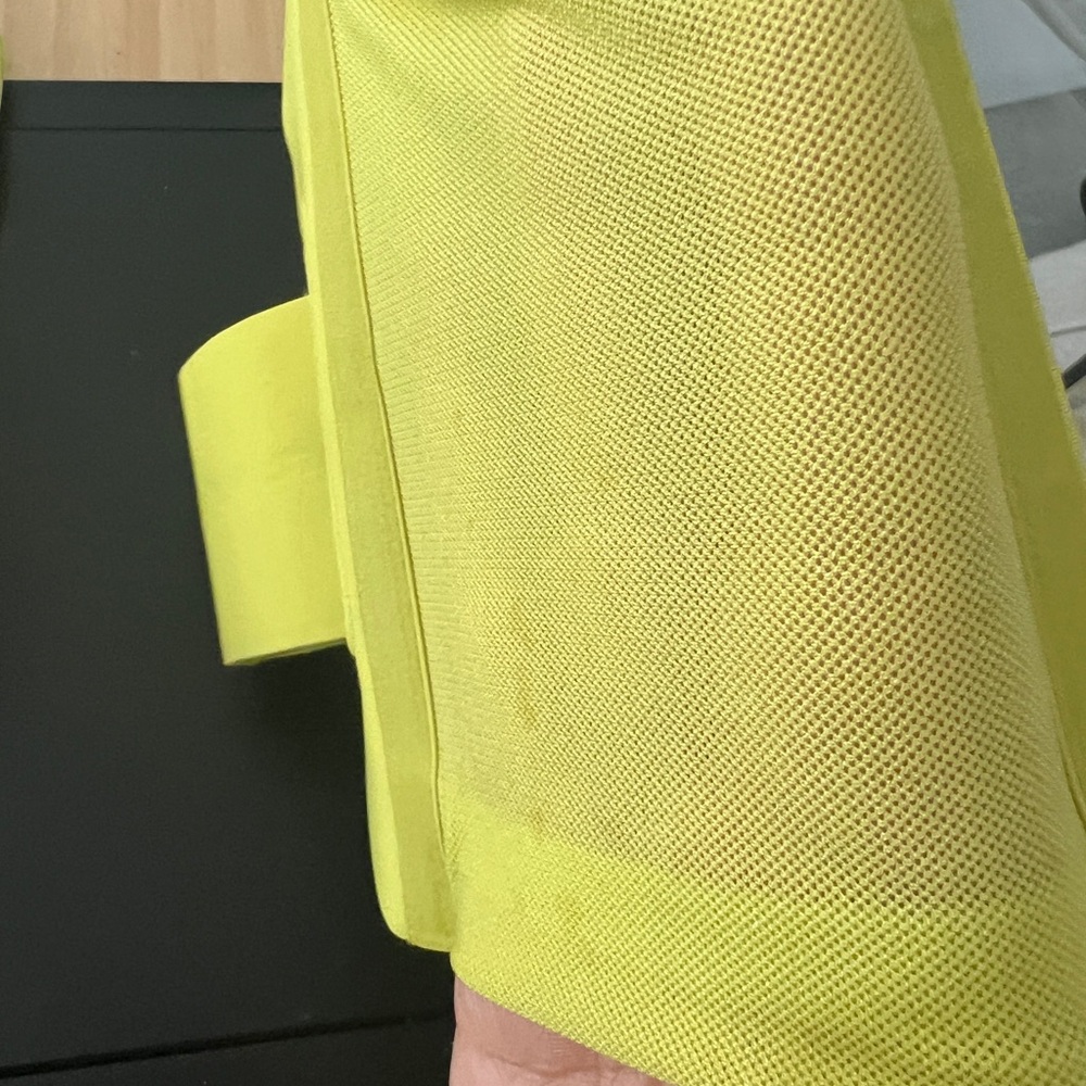 Neon Lululemon Yellow Wearable Armband - Picture 4 of 14